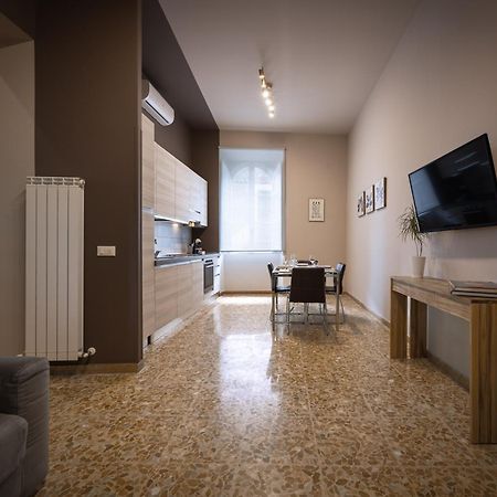Modern Apartments パレストリーナ エクステリア 写真