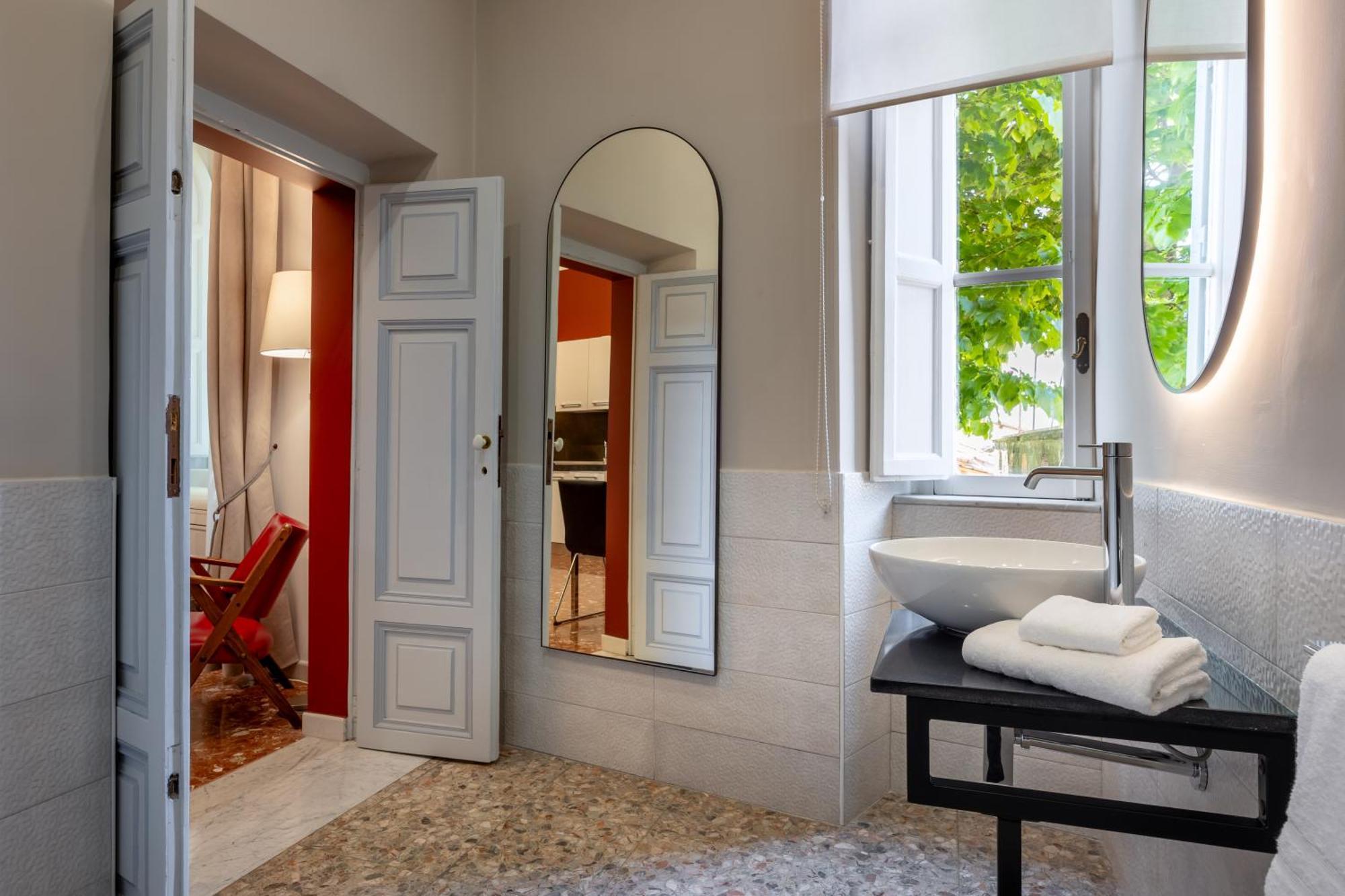 Modern Apartments パレストリーナ エクステリア 写真