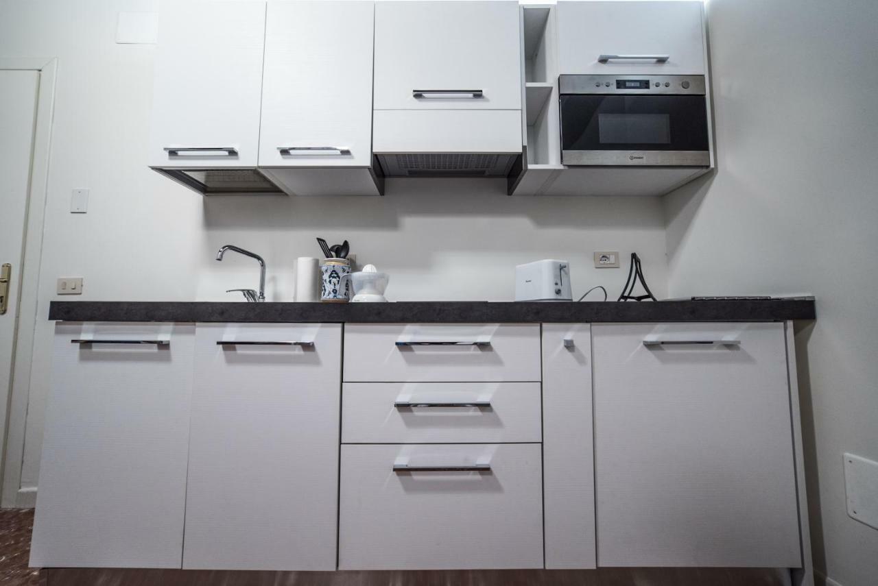 Modern Apartments パレストリーナ エクステリア 写真