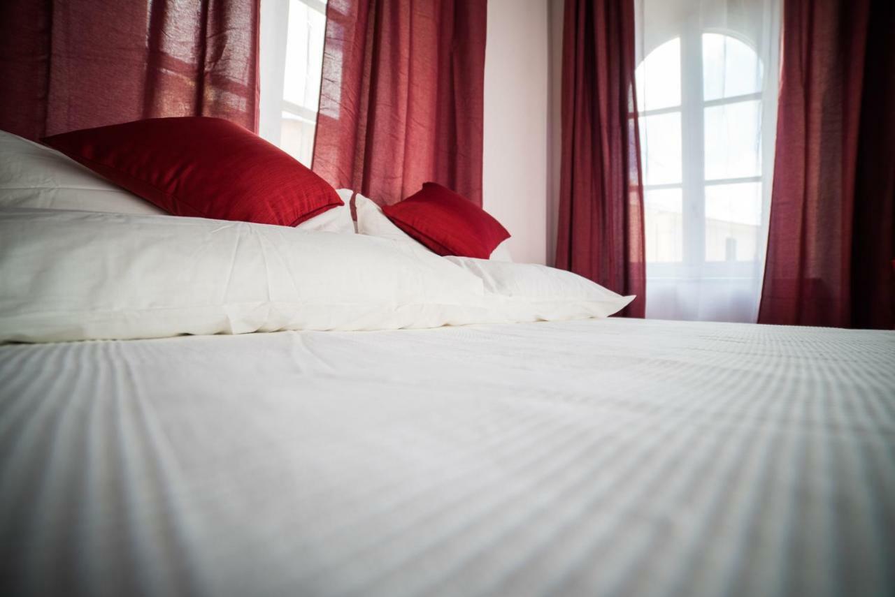 Modern Apartments パレストリーナ エクステリア 写真