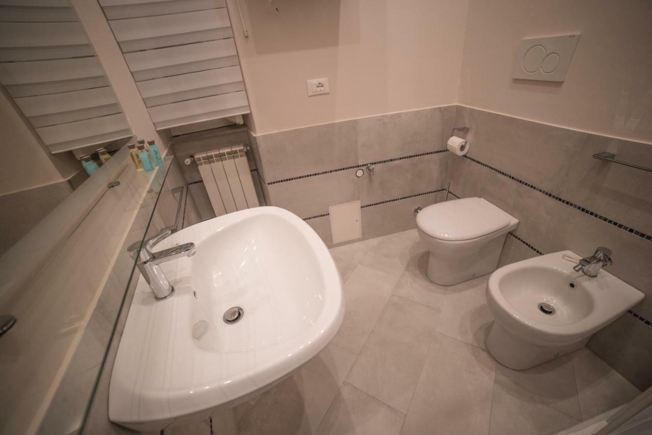 Modern Apartments パレストリーナ エクステリア 写真